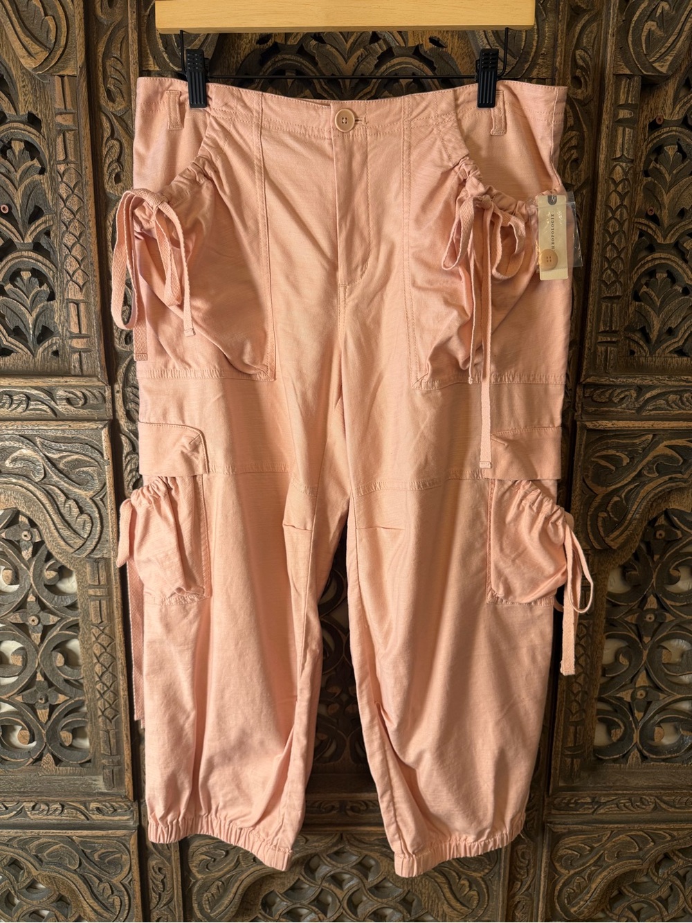 NWT Anthropologie Pink/Rose Cargo Capris with Drawstring Pockets